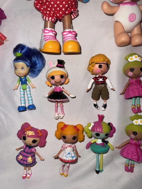 Lot of 50 Mini 3" Lalaloopsy Dolls With Some Original - Image 6