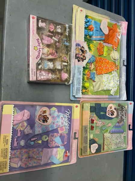 Huge Barbie Happy Family Collection - Image 2