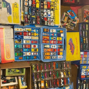 MASSIVE Matchbox Lesney Lot with Antique car carry cases