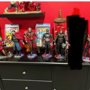Marvel Hot Toys lot