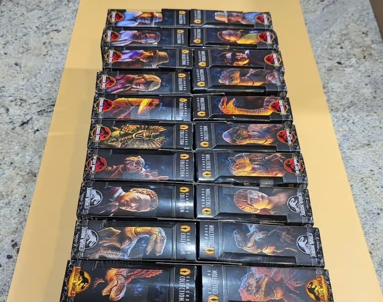 Jurassic World Park Hammond Collection - complete set of small figures lot - Image 4